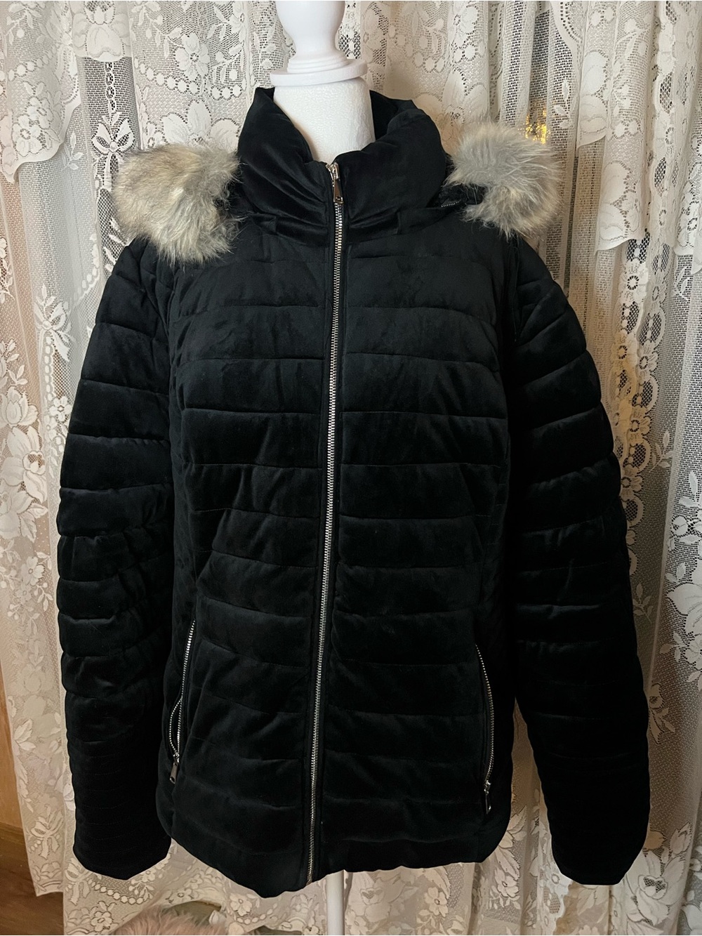 Fashion Nova Black Quilted Bomber Jacket with Faux Fur Trim Plus Size